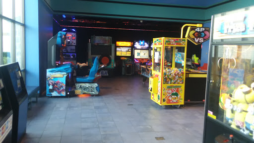 Movie Theater «Showcase Cinemas Warwick», reviews and photos, 1200 Quaker Ln, Warwick, RI 02886, USA