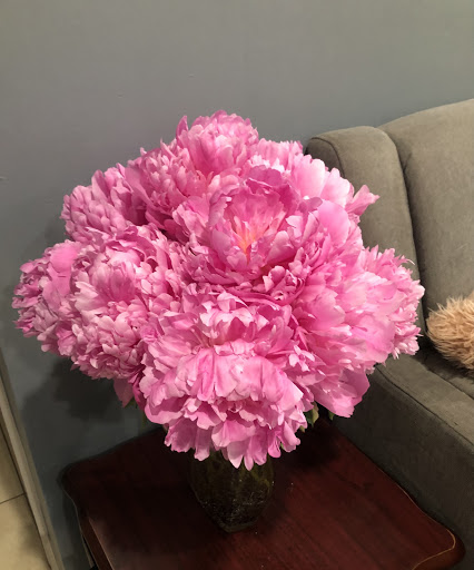 Florist «Surroundings Florist & Event», reviews and photos, 1023 East Capitol St SE, Washington, DC 20003, USA