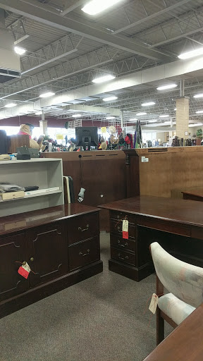 Thrift Store «Ditto Upscale Resale», reviews and photos, 571 E 8th St, Holland, MI 49423, USA