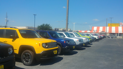 Used Car Dealer «Mac Haik Chrysler Dodge Jeep Ram», reviews and photos, 12111 Katy Fwy, Houston, TX 77079, USA