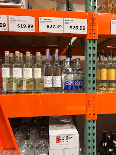 Liquor Store «Westbury Liquors», reviews and photos, 1250 Old Country Rd, Westbury, NY 11590, USA