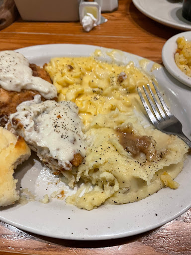American Restaurant «Cracker Barrel Old Country Store», reviews and photos, 2858 N Glenstone Ave, Springfield, MO 65803, USA