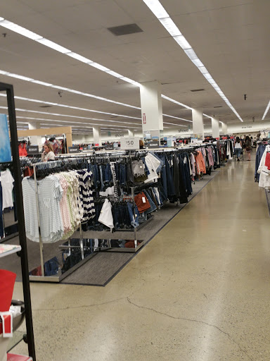 Department Store «Nordstrom Rack», reviews and photos, 3920 124th Ave SE, Bellevue, WA 98006, USA