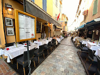 Atmosphère du Restaurant Le 24 suquet à Cannes - n°1
