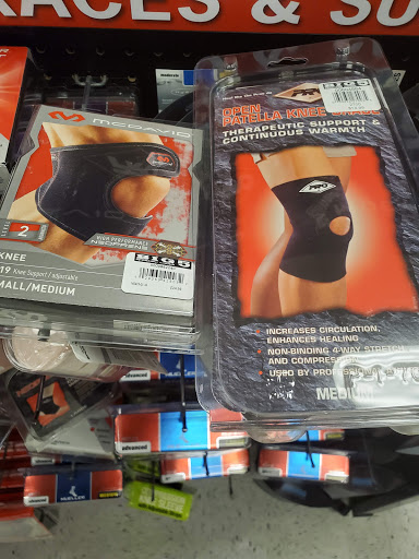 Sporting Goods Store «Big 5 Sporting Goods - Pico Rivera», reviews and photos, 9426 Whittier Blvd, Pico Rivera, CA 90660, USA