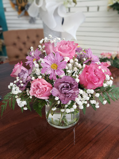 Florist «Blissful Blooms Floral», reviews and photos, 17 East Ave, Monroe, OH 45050, USA