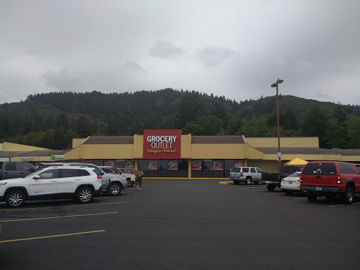 Grocery Store «Grocery Outlet Bargain Market», reviews and photos, 16261 US-101 #17, Brookings, OR 97415, USA