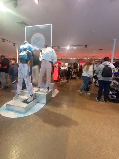Clothing Store «Nike Factory Store», reviews and photos, 917 Lighthouse Pl, Michigan City, IN 46360, USA