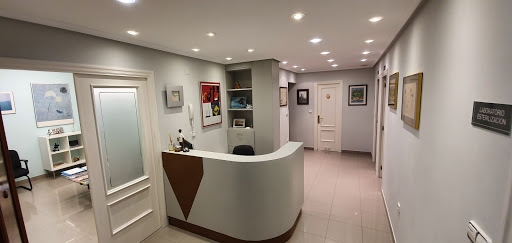 Clínica Dental Doctor Enrique García en Villaviciosa, Asturias