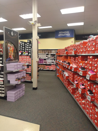 Shoe Store «Shoe Carnival», reviews and photos, 360 Silhavy Rd, Valparaiso, IN 46383, USA