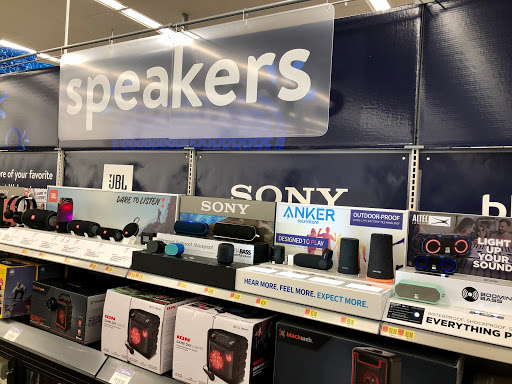 Department Store «Walmart Supercenter», reviews and photos, 801 Meacham Rd, Elk Grove Village, IL 60007, USA