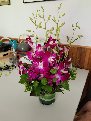 Florist «LaVassar Florists», reviews and photos, 7530 20th Ave NE, Seattle, WA 98115, USA