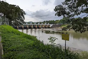 Polgolla Dam image