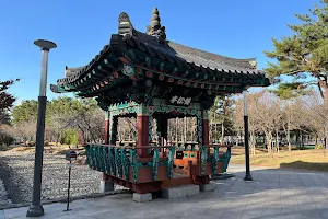 Dongtan Central Park image