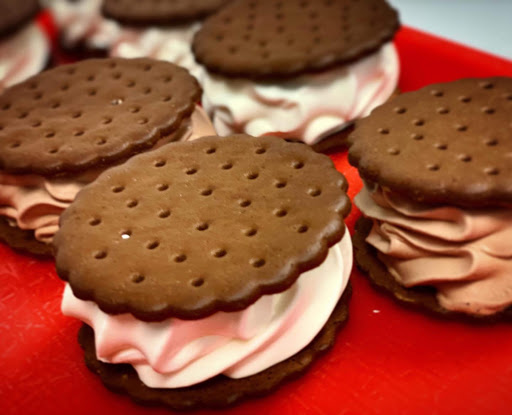 Ice Cream Shop «The Ice Cream Shoppe», reviews and photos, 310 N Main St, Blakely, PA 18447, USA