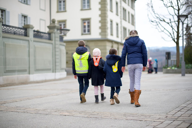 Rezensionen über Ecole Saint-Nicolas in Freiburg - Schule