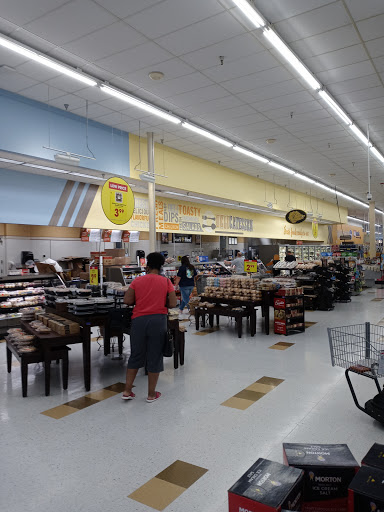 Grocery Store «Kroger», reviews and photos, 200 Gallatin Pike S, Madison, TN 37115, USA