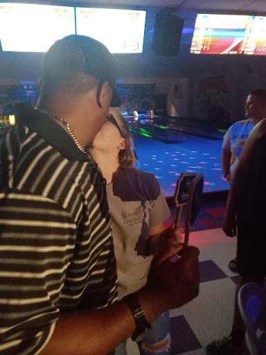 Bowling Alley «Strike & Spare Family Fun Center», reviews and photos, 6220 Shepherdsville Rd, Louisville, KY 40228, USA