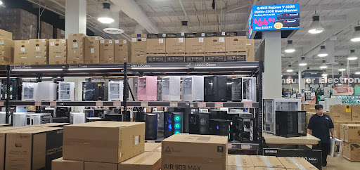Micro Center image