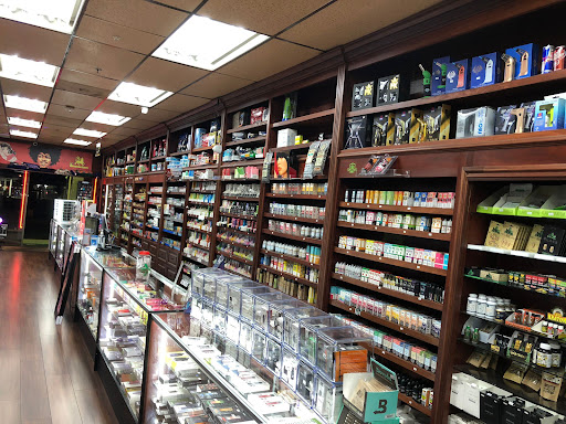 Tobacco Shop «Amsterdam Smoke Shop», reviews and photos, 5901 Warner Ave, Huntington Beach, CA 92649, USA