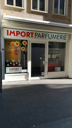Import Parfumerie Luzern Hertensteinstrasse - Kosmetikgeschäft
