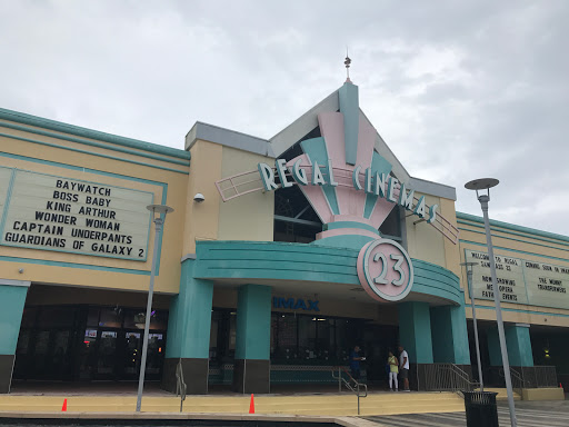 Movie Theater Regal Cinemas Sawgrass 23 Imax Reviews And Photos 2600 Nw 136th