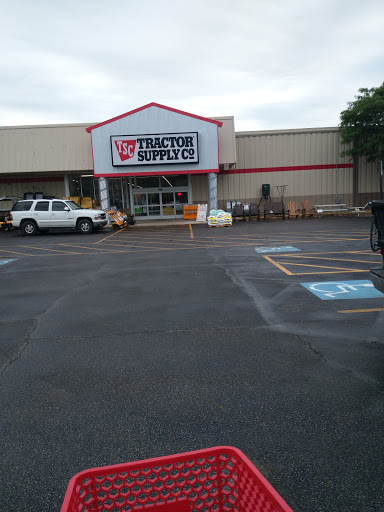 Home Improvement Store «Tractor Supply Co.», reviews and photos, 69080 M-66, Sturgis, MI 49091, USA