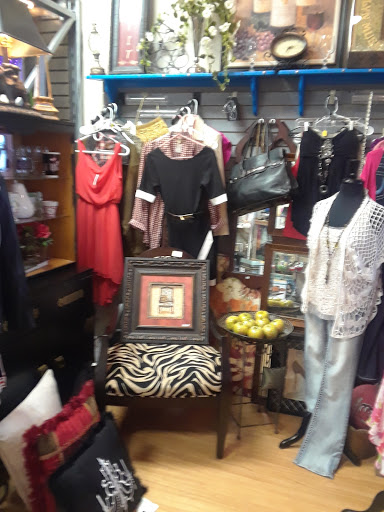 Thrift Store «ReNew ReSale», reviews and photos, 6700 Main St #130, The Colony, TX 75056, USA