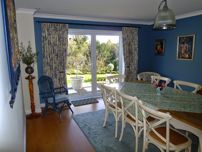 Reviews of Sew Hung Up - Drapes & Blinds in Tauranga - Tailor