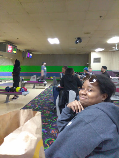 Bowling Alley «Cherry Hill Lanes», reviews and photos, 300 Inkster Rd, Dearborn Heights, MI 48127, USA