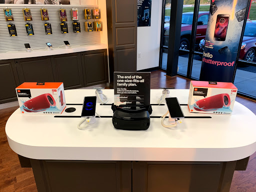 Cell Phone Store «Verizon Authorized Retailer, TCC», reviews and photos, 1577 W Harrisburg Pike b, Middletown, PA 17057, USA