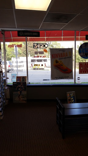 Shoe Store «Hansons Running Shop», reviews and photos, 3407 S Rochester Rd, Royal Oak, MI 48073, USA
