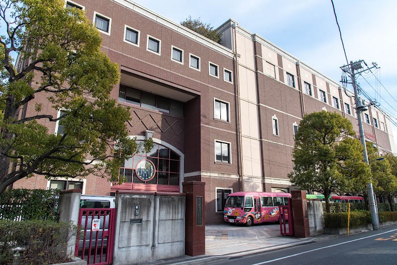 東京成徳大学中学校（中高一貫部）