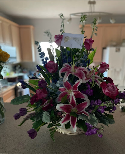 Florist «Florist Of Covington», reviews and photos, 2640 N Hwy 190, Covington, LA 70433, USA