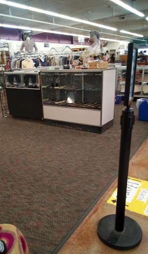 Thrift Store «Casa De Los Ninos Thrift Store», reviews and photos, 1302 E Prince Rd, Tucson, AZ 85719, USA