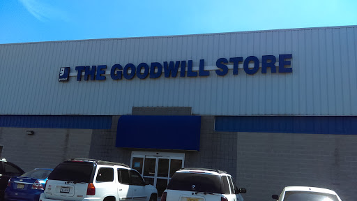 Thrift Store «Goodwill», reviews and photos, 1 N Mall Dr, Ocean Township, NJ 07712, USA
