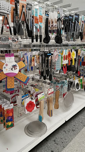 Clothing Store «Ross Dress for Less», reviews and photos, 11720 Medlock Bridge Rd, Johns Creek, GA 30097, USA