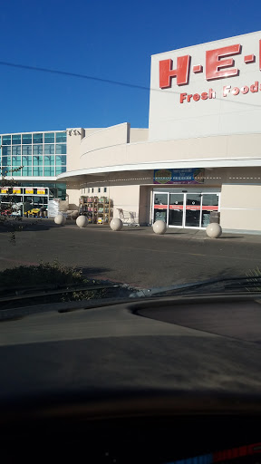 Grocery Store «H-E-B Grocery», reviews and photos, 7811 McPherson Rd, Laredo, TX 78045, USA