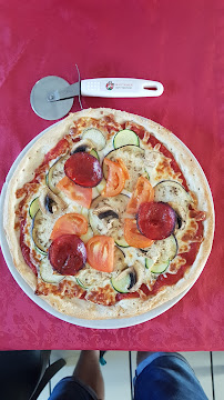 Pizza du Pizzeria Restaurant Pizzéria Au Petit Bonheur à La Tranche-sur-Mer - n°12