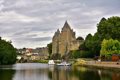 Quai fluvial de Josselin à Josselin