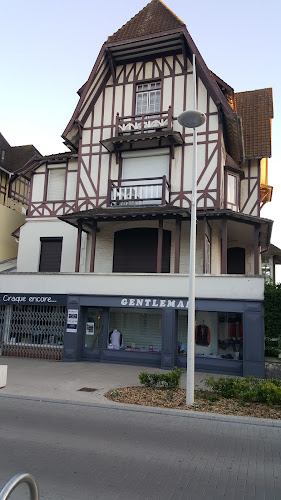 Magasin de vêtements pour femmes Je Craque .... Le Touquet-Paris-Plage