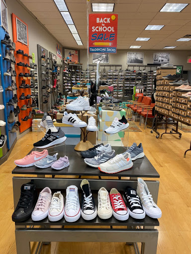 Shoe Store «Tradehome Shoes», reviews and photos, 3301 W Main St, Norman, OK 73072, USA