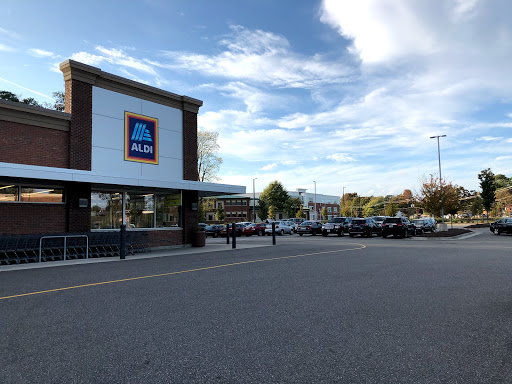 Supermarket «ALDI», reviews and photos, 1504 Richmond Rd, Williamsburg, VA 23185, USA