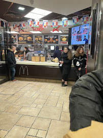 Atmosphère du Restauration rapide McDonald's Faubourg du Temple à Paris - n°3