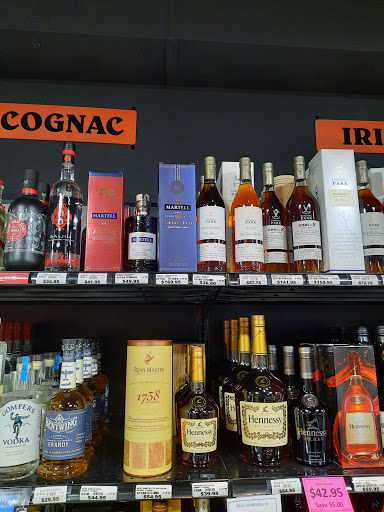 Liquor Store «Tenth Avenue Liquor Store», reviews and photos, 925 SW 10th Ave, Portland, OR 97205, USA