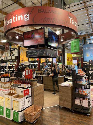 Shopping Mall «Villaggio Shopping Center», reviews and photos, 7959 N Blackstone Ave, Fresno, CA 93720, USA