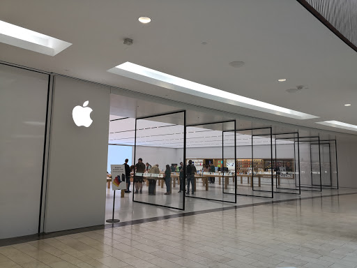 Computer Store «Apple Natick Collection», reviews and photos, 1245 Worcester St, Natick, MA 01760, USA