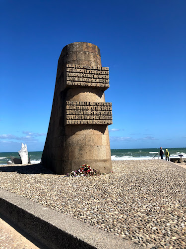 Monument SIGNAL d'Omaha Beach à Saint-Laurent-sur-Mer