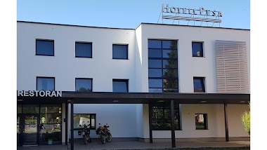 Pesa Hotell