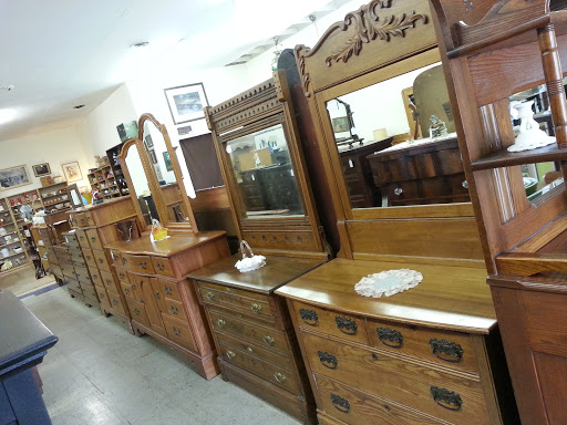 Furniture Store «Antiques To Present», reviews and photos, 1071 PA-100, Bechtelsville, PA 19505, USA